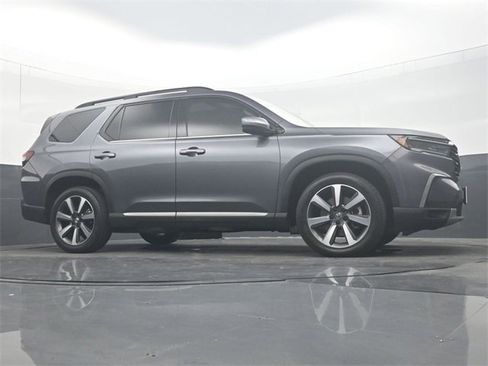 Used 2023 Honda Pilot Elite image 27
