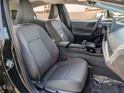 Used 2025 Toyota Prius LE image 28