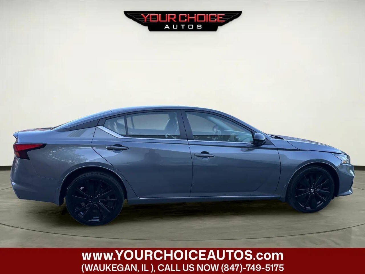 Used 2022 Nissan Altima 2.5 SR w/ Midnight Edition Package AWD/4WD image 6