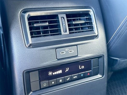 Used 2024 MAZDA CX-90 3.3 Turbo S w/ Premium Package image 27