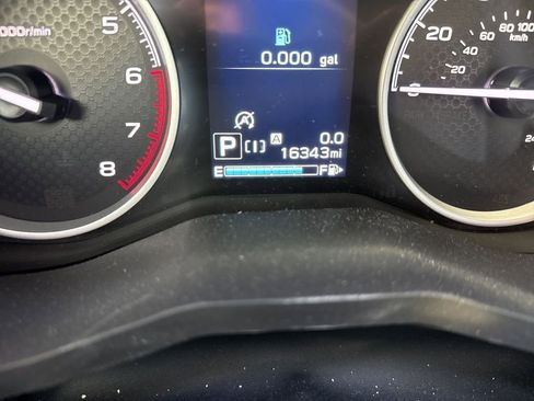 Used 2023 Subaru Forester Premium image 9