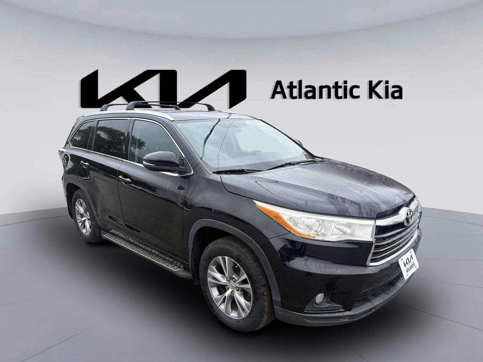 Used 2015 Toyota Highlander XLE AWD/4WD image 4