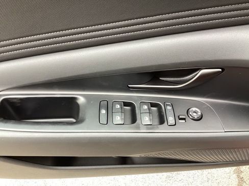 New 2025 Hyundai Elantra Sport FWD image 24