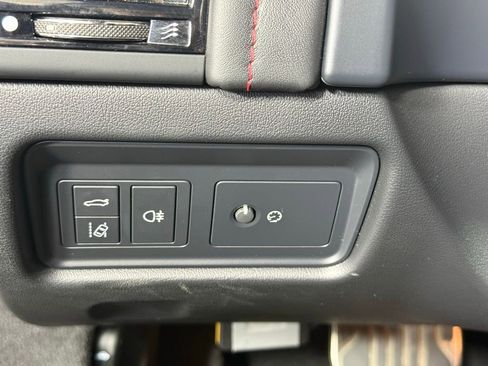 Used 2021 Jaguar F-TYPE R AWD/4WD image 20
