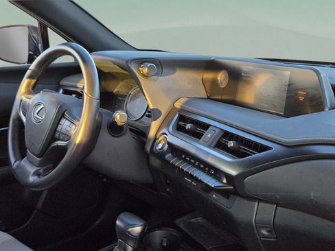 Used 2019 Lexus UX 200 w/ Accessory Package 2 FWD image 25