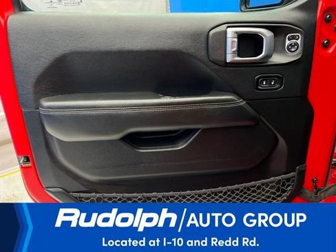 Used 2019 Jeep Wrangler Unlimited Sahara AWD/4WD image 14