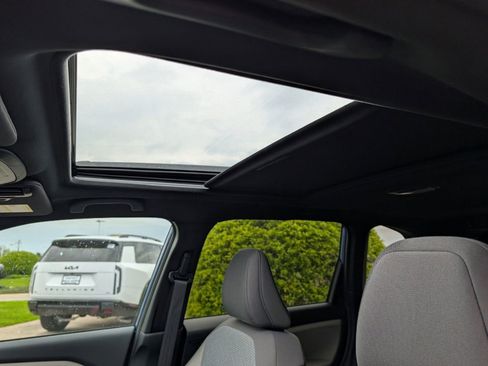 New 2026 Subaru Forester Premium AWD/4WD image 3
