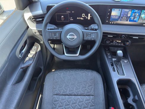 New 2026 Nissan Kicks SV image 15