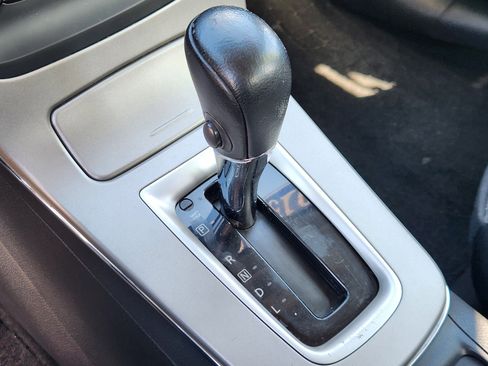 Used 2015 Nissan Sentra SV w/ Cold Weather Package FWD image 12