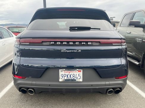 Used 2024 Porsche Cayenne S AWD/4WD image 4