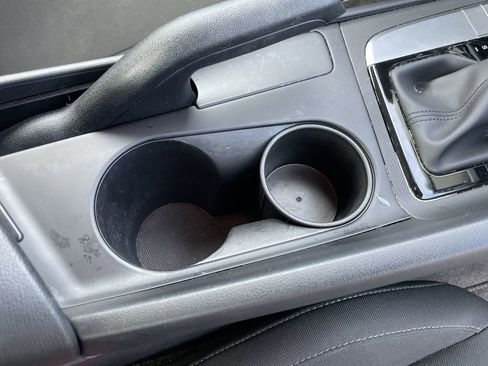 Used 2023 Hyundai Elantra SEL image 27