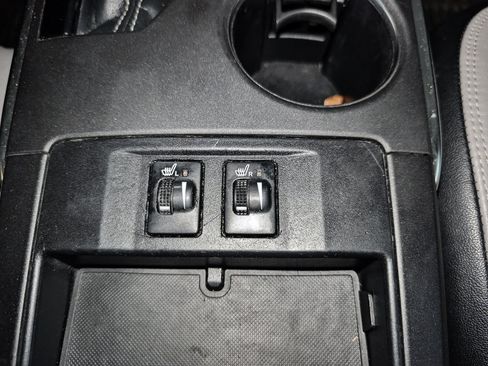 Used 2016 Toyota Camry XSE w/ Moonroof Package FWD image 39