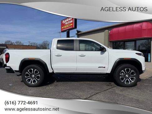 Used 2024 GMC Canyon AT4 w/ Technology Package AWD/4WD image 1
