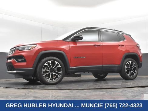 Used 2023 Jeep Compass Limited AWD/4WD image 31