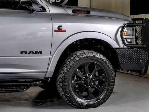 Used 2022 RAM 2500 Laramie w/ Night Edition AWD/4WD image 7
