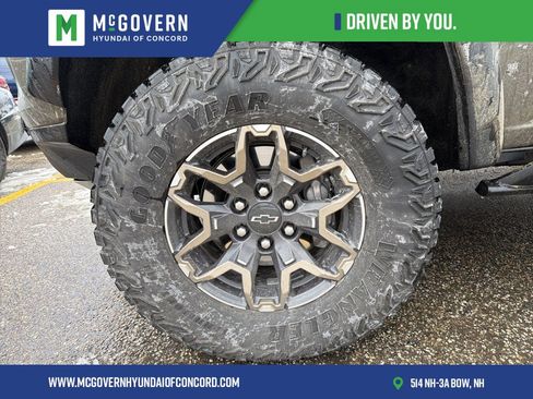 Used 2024 Chevrolet Colorado ZR2 w/ ZR2 Convenience Package III image 12