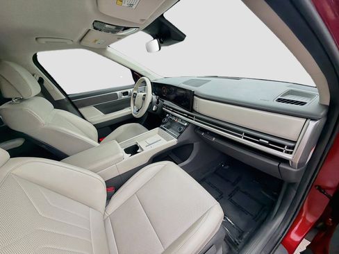 Used 2024 Hyundai Santa Fe SEL FWD image 29