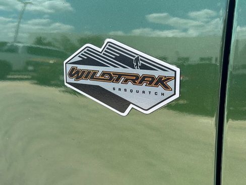 Used 2022 Ford Bronco Wildtrak AWD/4WD image 16