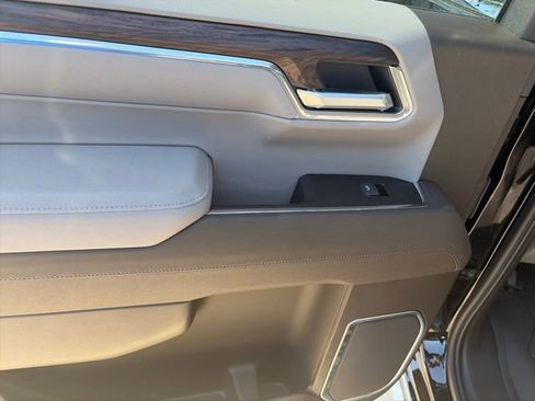 New 2026 GMC Sierra 1500 SLT w/ SLT Premium Plus Package AWD/4WD image 10