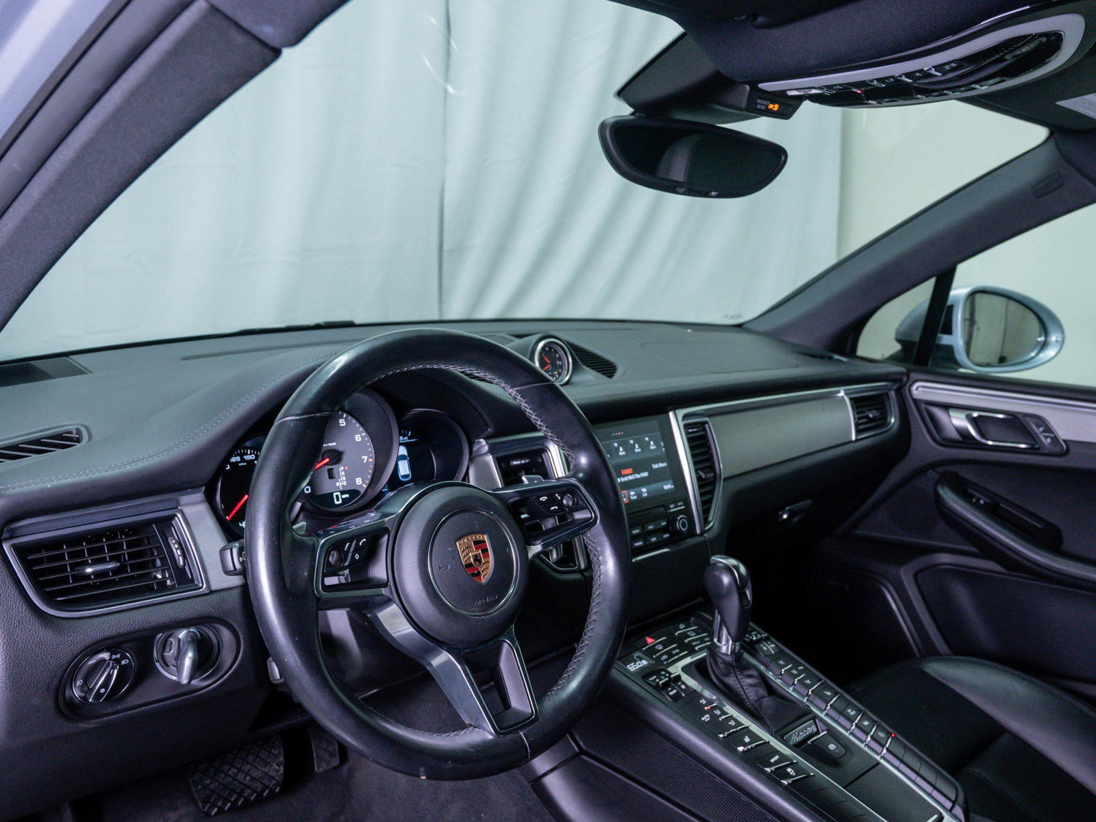 Used 2018 Porsche Macan S AWD/4WD image 21