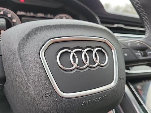 Used 2025 Audi Q7 2.0T Premium Plus w/ Premium Plus Package image 35