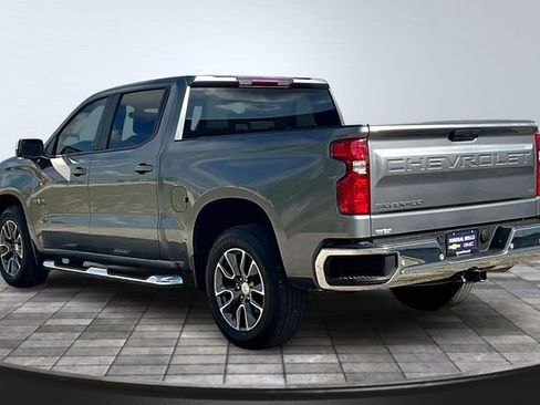 Used 2022 Chevrolet Silverado 1500 LT w/ Safety Package image 5