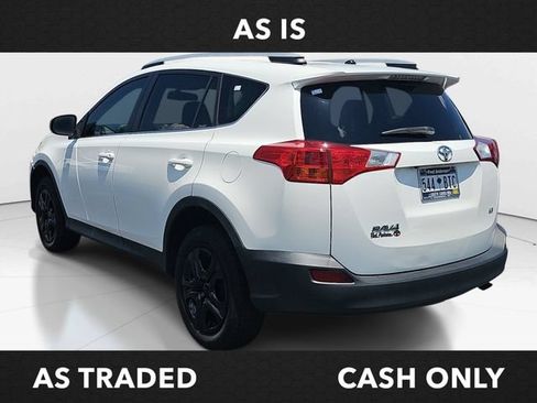 Used 2014 Toyota RAV4 LE FWD image 5