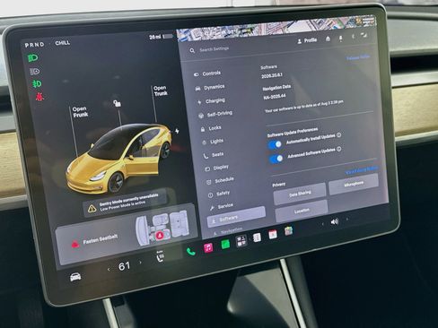 Used 2018 Tesla Model 3 Mid Range RWD image 33