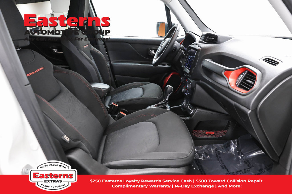 Used 2023 Jeep Renegade Trailhawk AWD/4WD image 25
