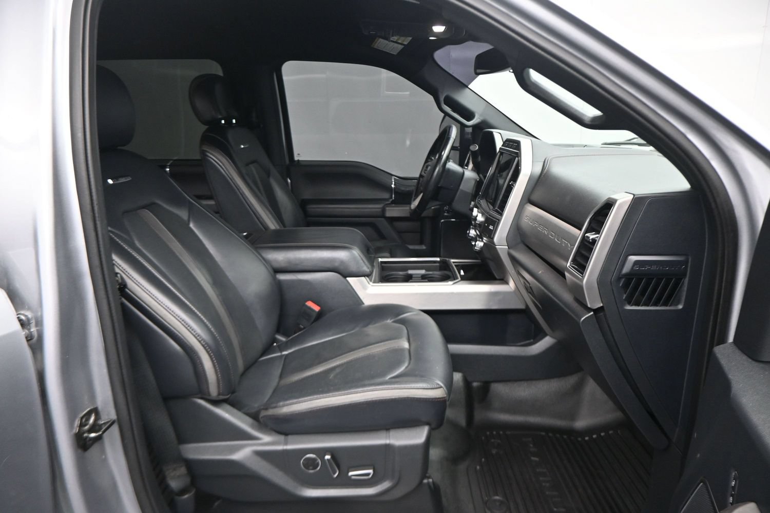 Used 2022 Ford F250 Platinum AWD/4WD image 14