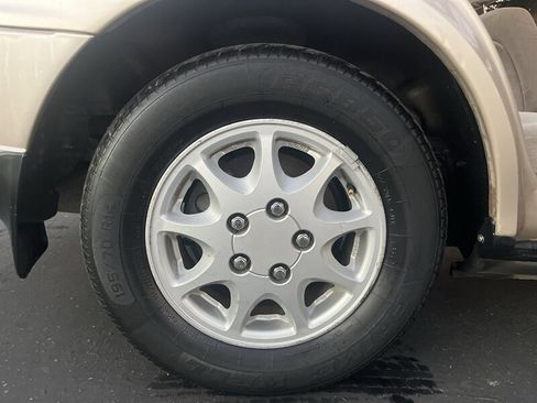 Used 1995 Toyota Camry XLE image 18