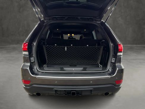 Used 2020 Jeep Grand Cherokee Trailhawk w/ Premium Lighting Group AWD/4WD image 12