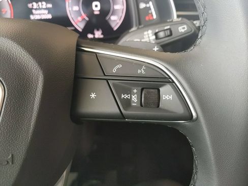 Used 2023 Audi Q8 Prestige AWD/4WD image 22