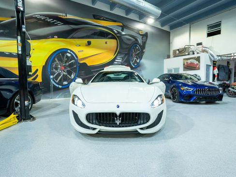 Used 2014 Maserati GranTurismo Sport RWD image 28