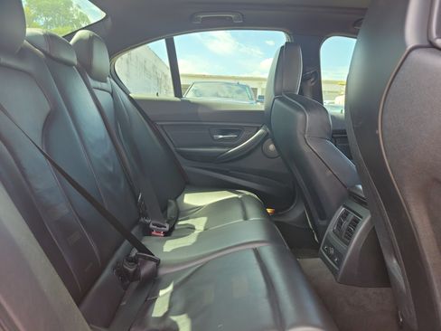 Used 2017 BMW M3 RWD image 7