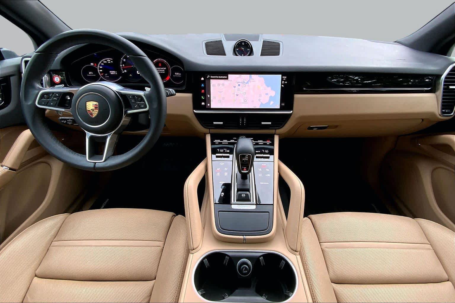 Used 2023 Porsche Cayenne AWD/4WD image 16
