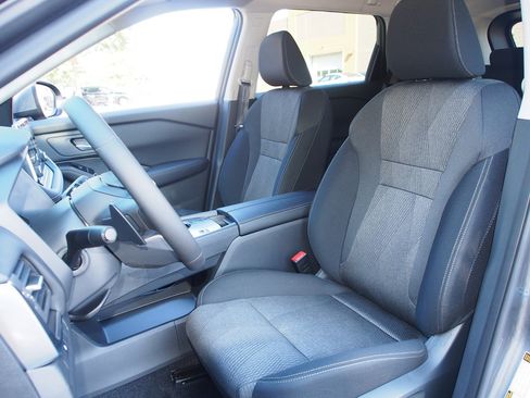 Used 2026 Nissan Rogue SV FWD image 15
