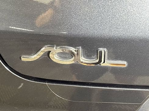 Used 2020 Kia Soul GT-Line Turbo FWD image 26