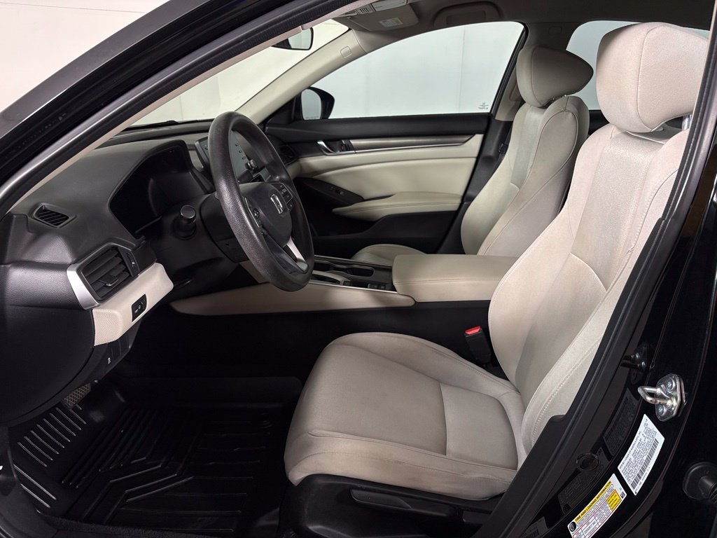 Used 2018 Honda Accord LX image 15