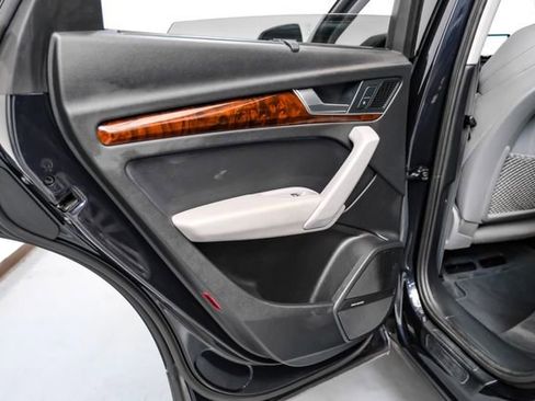 Used 2018 Audi Q5 2.0T Premium Plus image 48