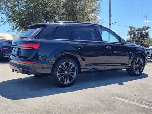 Certified 2025 Audi Q7 3.0T Premium Plus w/ Premium Plus Package AWD/4WD image 12