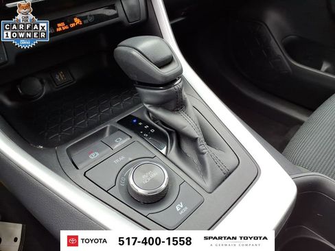 Used 2025 Toyota RAV4 LE AWD/4WD image 23