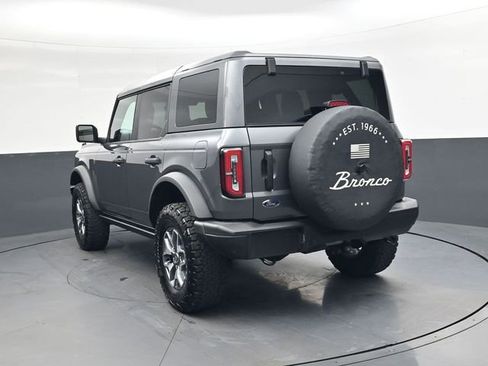 Used 2025 Ford Bronco Badlands image 5