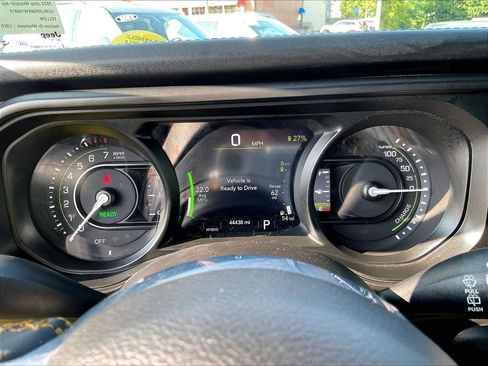 Used 2024 Jeep Wrangler Unlimited Sahara AWD/4WD image 25