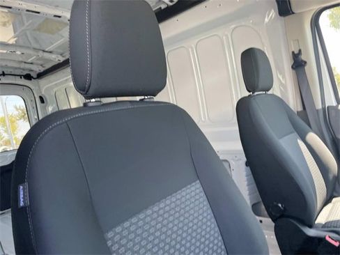 New 2025 Ford Transit 250 148 Medium Roof image 33
