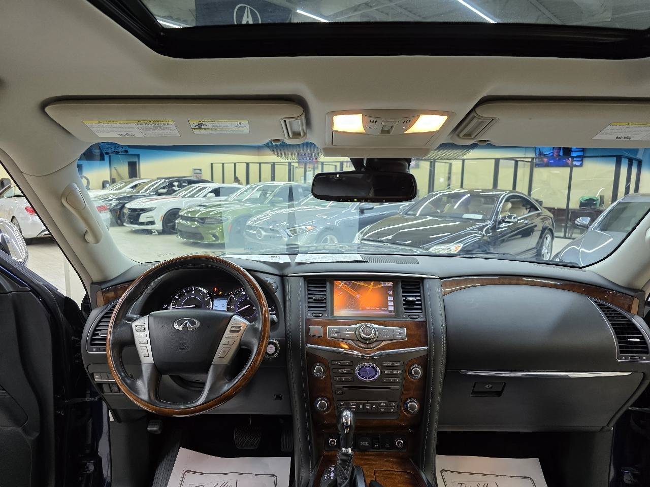 Used 2015 INFINITI QX80 4WD w/ Deluxe Technology Package image 30