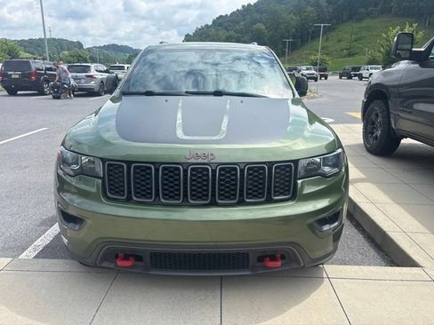 Used 2021 Jeep Grand Cherokee Trailhawk AWD/4WD image 2