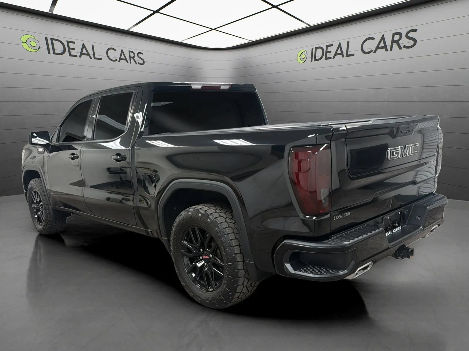 Used 2021 GMC Sierra 1500 Elevation w/ X31 Off-Road Package AWD/4WD image 7