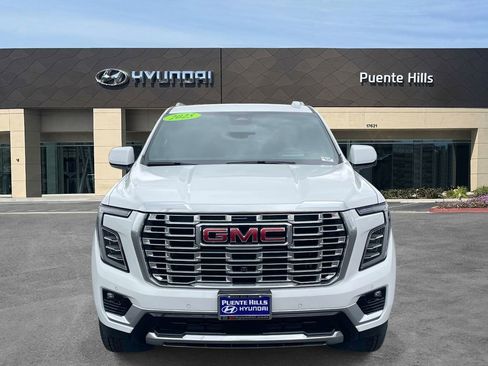 Used 2025 GMC Yukon Denali AWD/4WD image 2