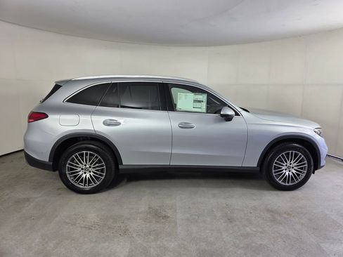 New 2026 Mercedes-Benz GLC 300 image 3